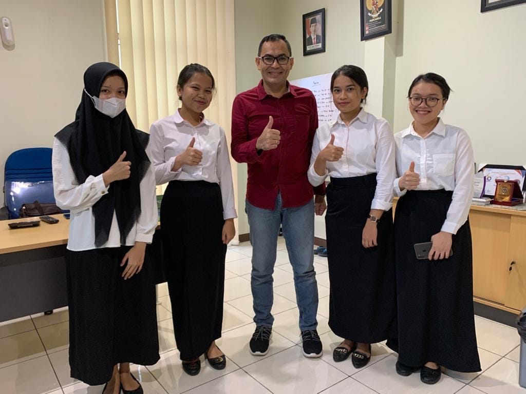 Analisis Pemberian Punishment dan Reward terhadap Kinerja Pegawai Bank Sumut Syariah Cabang Medan Ringroad