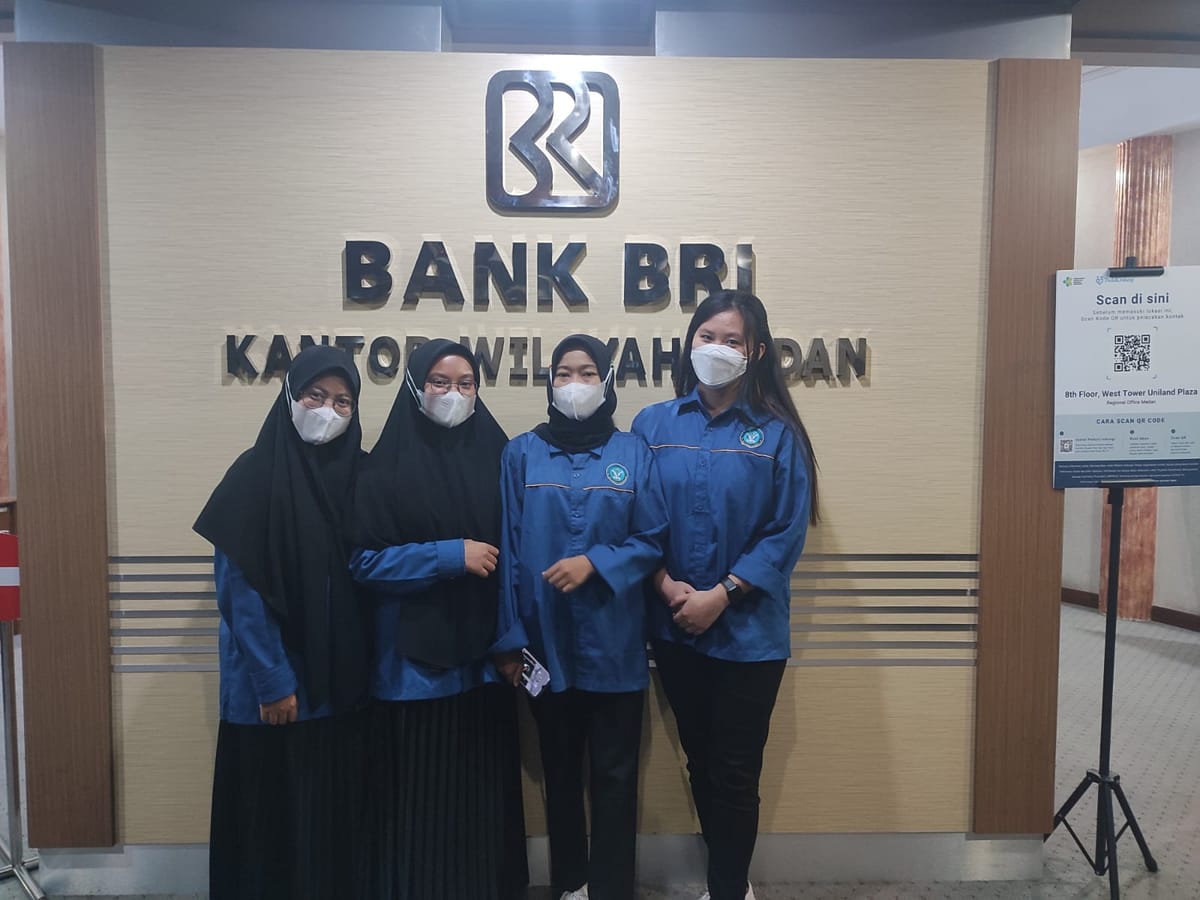 Analisis Peranan Mesin Elektronik Data Capture (EDC) dalam Meningkatkan Kepuasan Nasabah PT. Bank Rakyat Indonesia