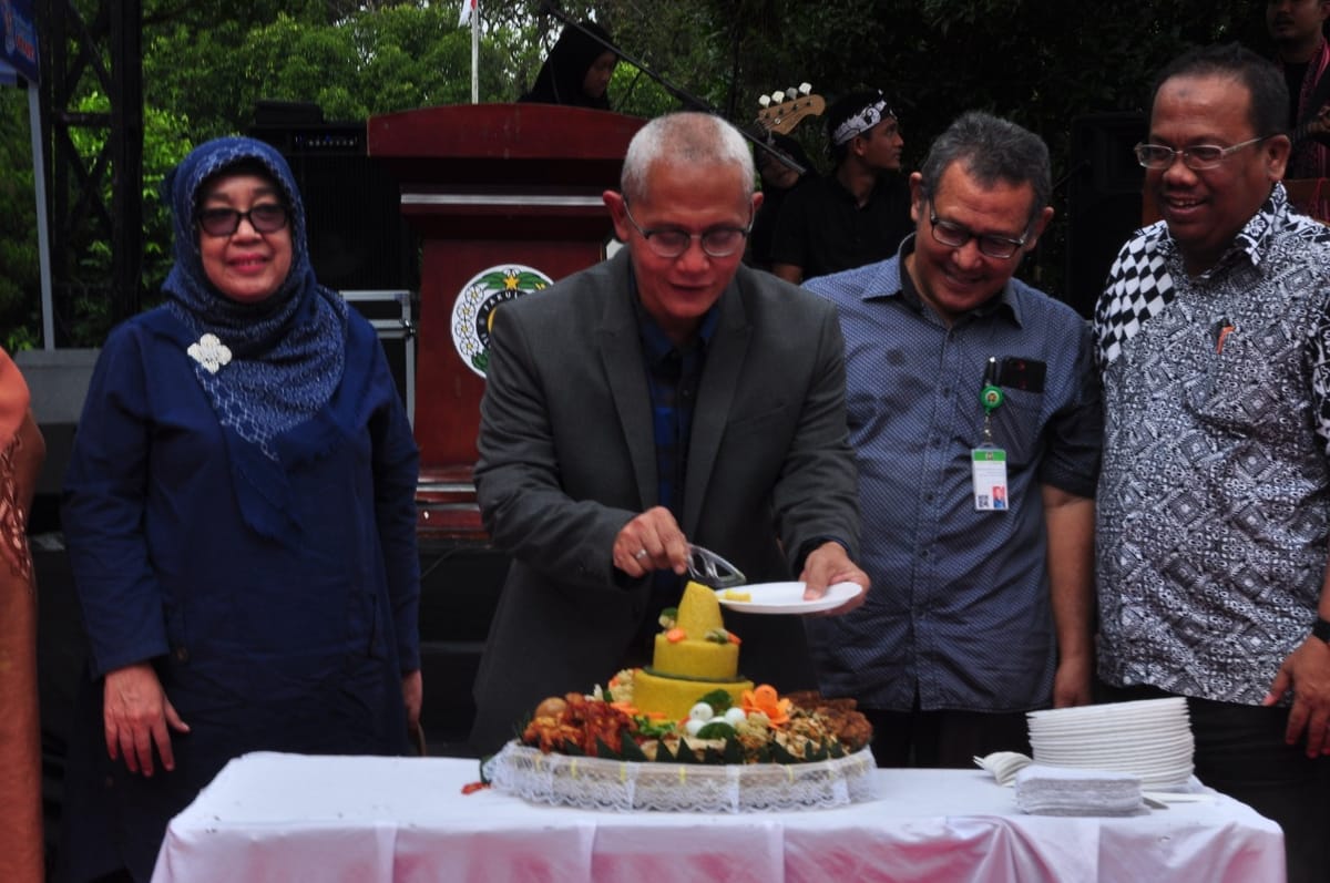 Tampung Karya Mahasiswa Lewat sastra di SASTRADISI USU 2019