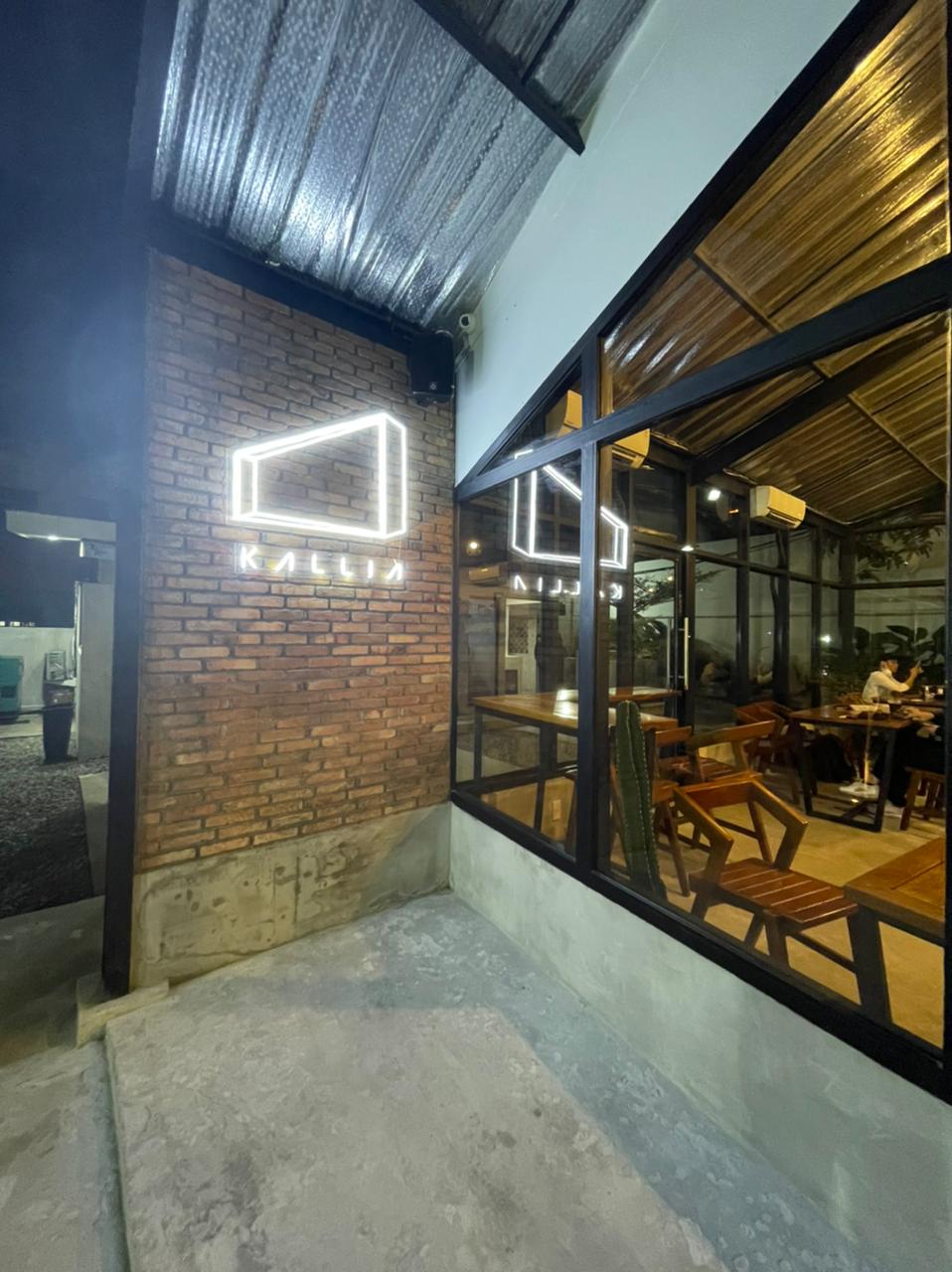 Kallia Coffee, Tempat Nongkrong Instagramable dengan Menu Variatif