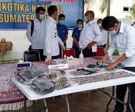 BNN Amankan 118 Paket Ganja Siap Pakai dalam Razia di FIB