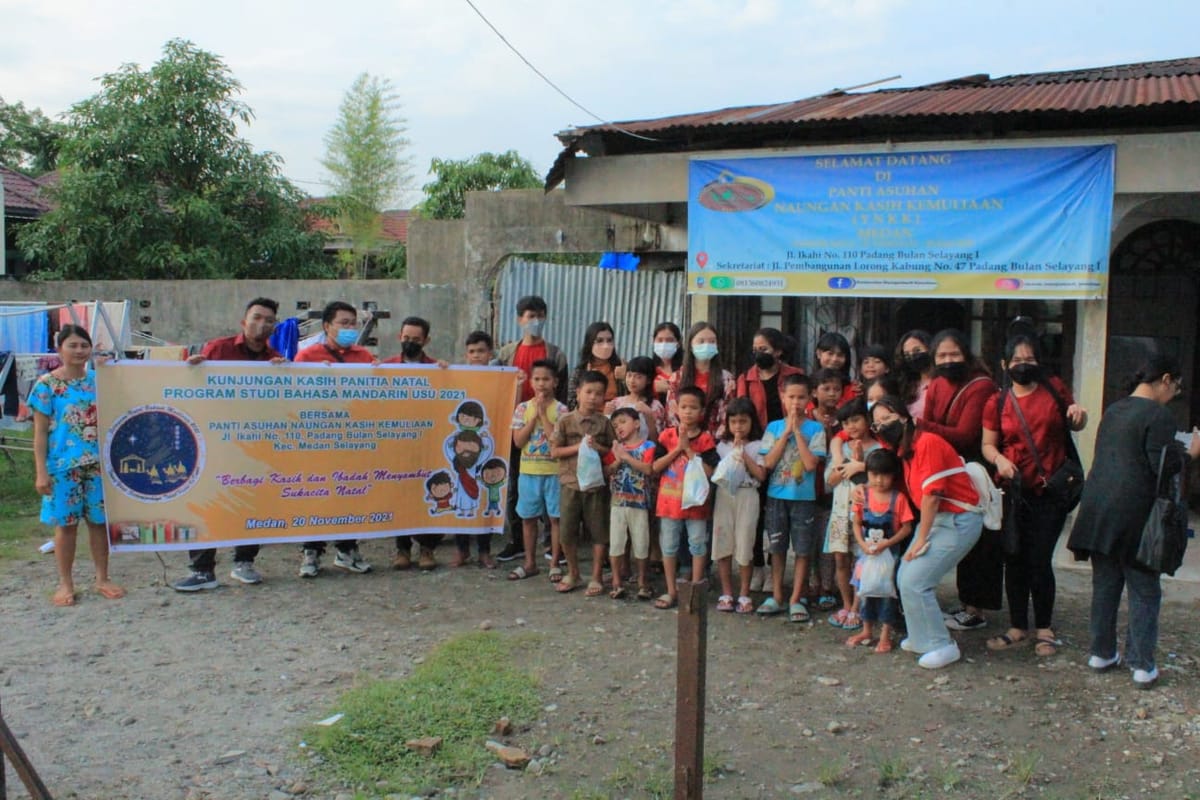 Berbagi Kepada Sesama, Program Studi Bahasa Mandarin Adakan Kunjungan Kasih ke Panti Asuhan!