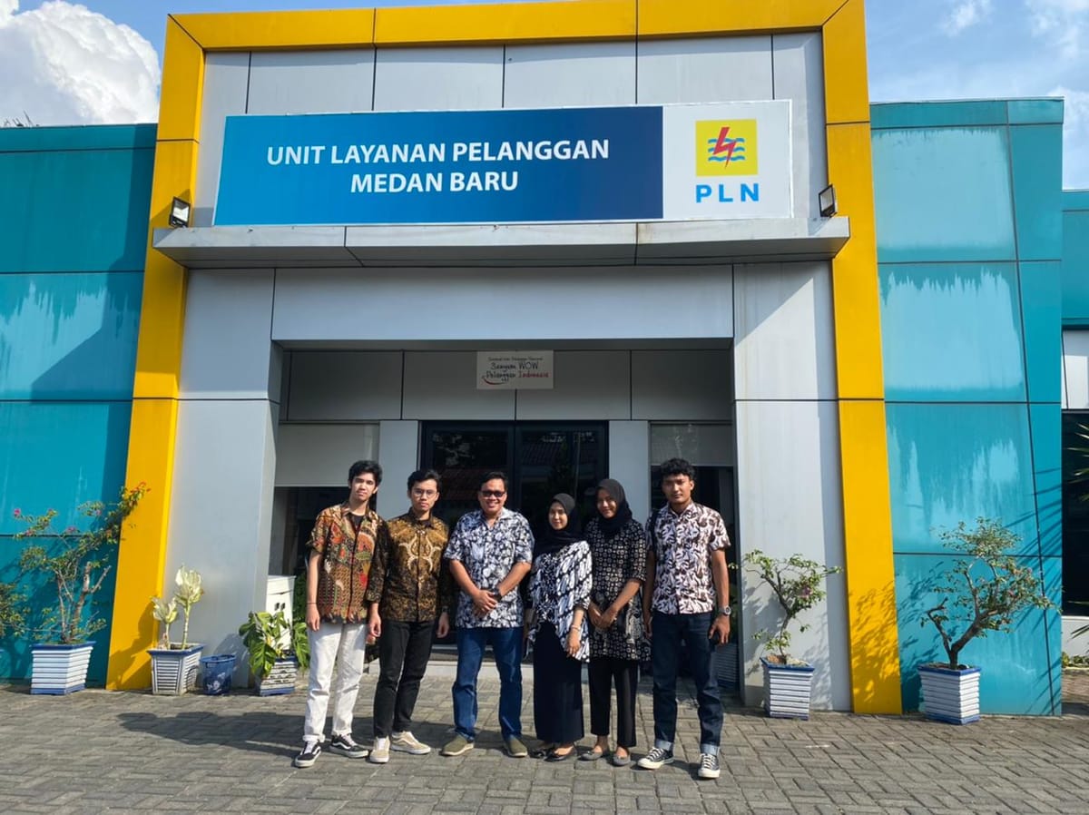Analisis Manfaat Penggunaan PLN Mobile Pada Bagian Pelayanan Pelanggan di PLN ULP Medan Baru