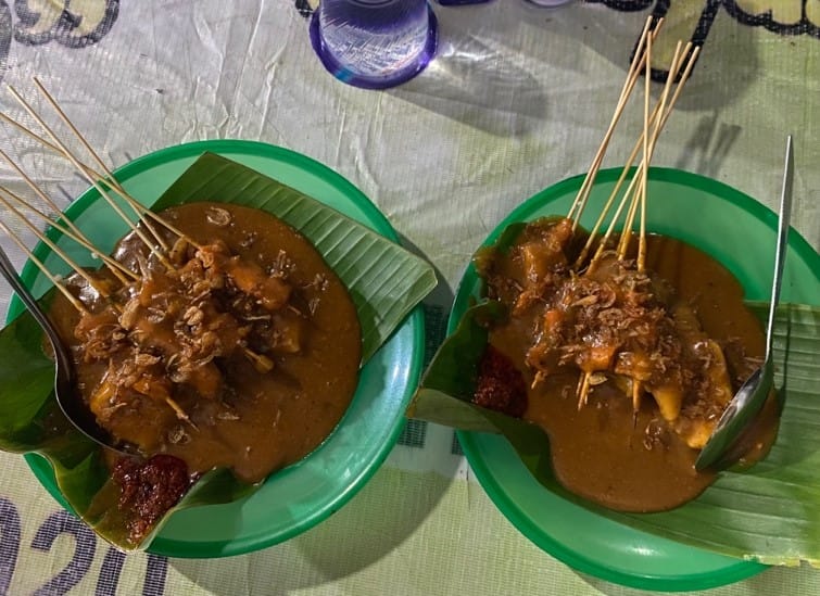 Sate Padang Simpang Susuk, Enak dan Enggak Bikin Kantong Kering!