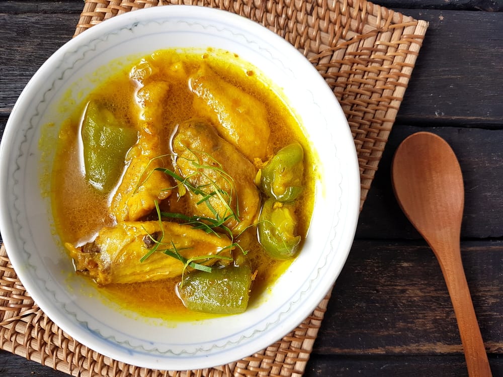 Menyantap Lezatnya Ayam Cipera Khas Karo