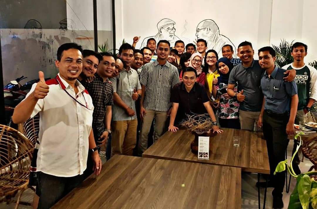 Kedai Sumatra X Dimensi Literasi : Antara Kopi, Diskusi Dan Literasi