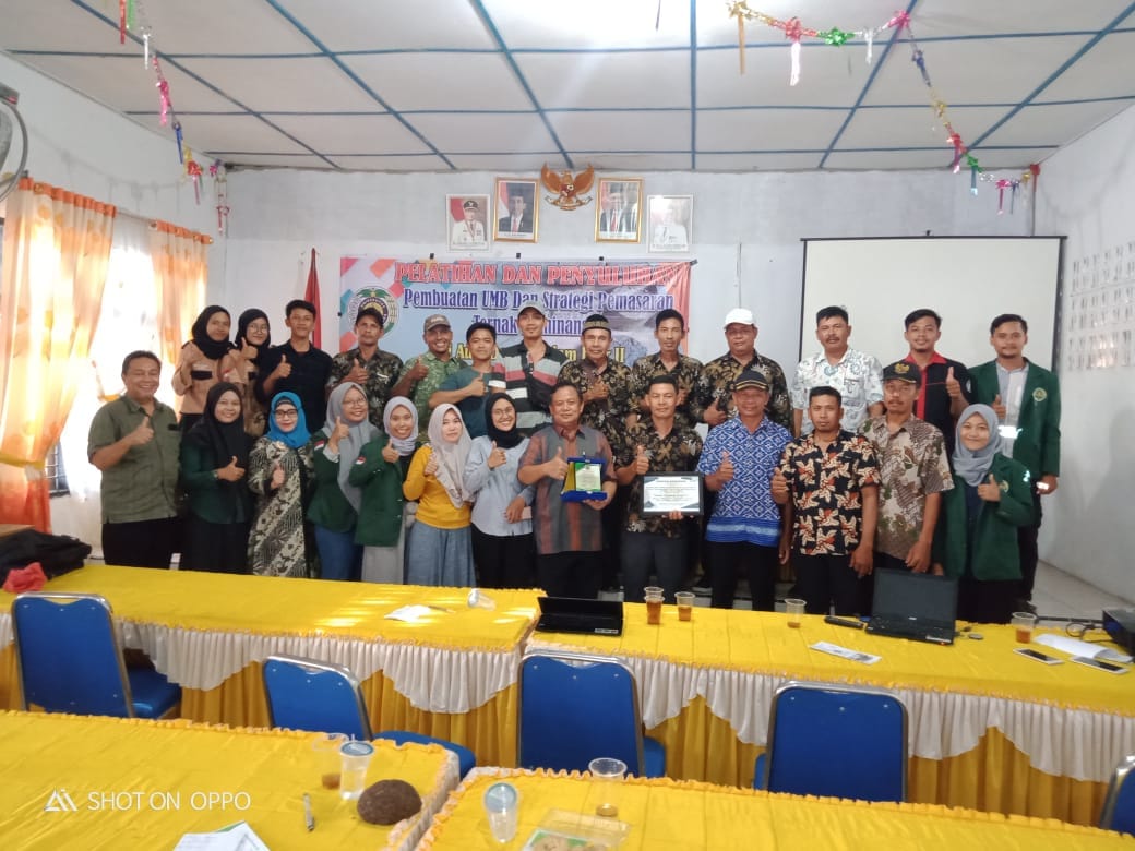 Mahasiswa Praktik Kerja Lapangan Pertanian USU Adakan Penyuluhan Pada Peternakan
