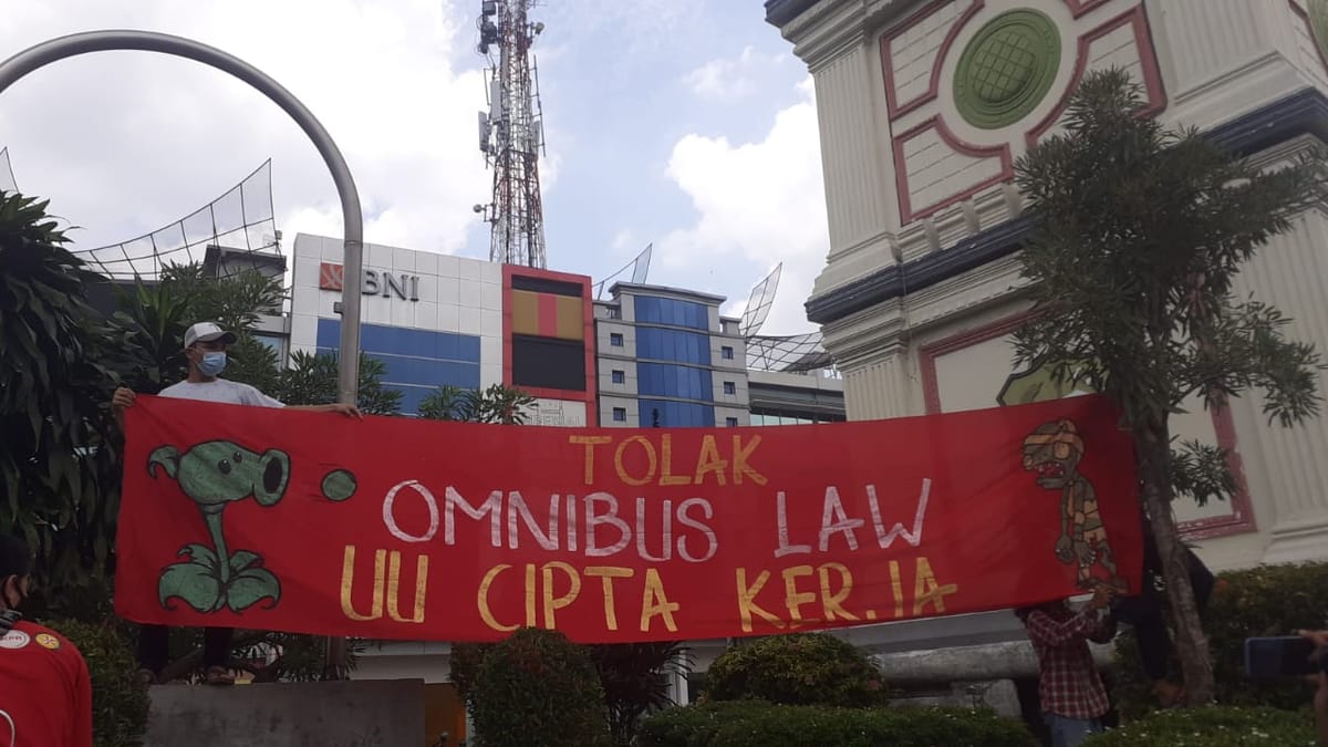 Memiskinkan Buruh dengan Dalih Pandemi