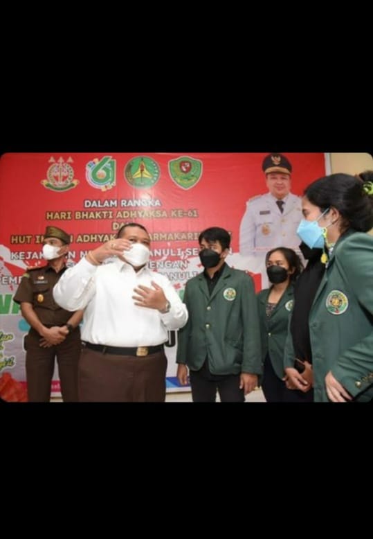 KKN Tapsel R80 USU Bantu Timkes dalam Program Vaksinasi Masyarakat