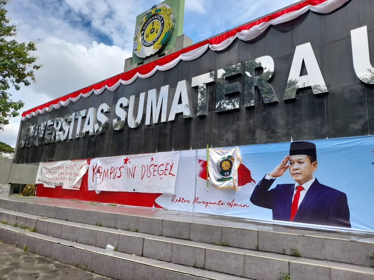 Adakan Aksi, PEMA USU Tuntut Realisasi Bantuan SPP/UKT dan Evaluasi Sistem Birokrasi USU!