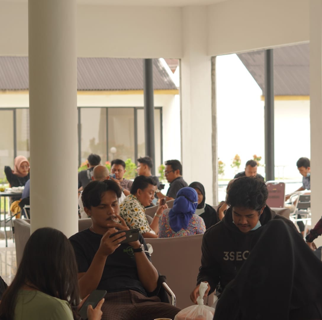 Inter Coffee Shop USU: Tuntutan Ekonomi, Tutup Mata Akan Pandemi, atau Memang Tak Berempati?