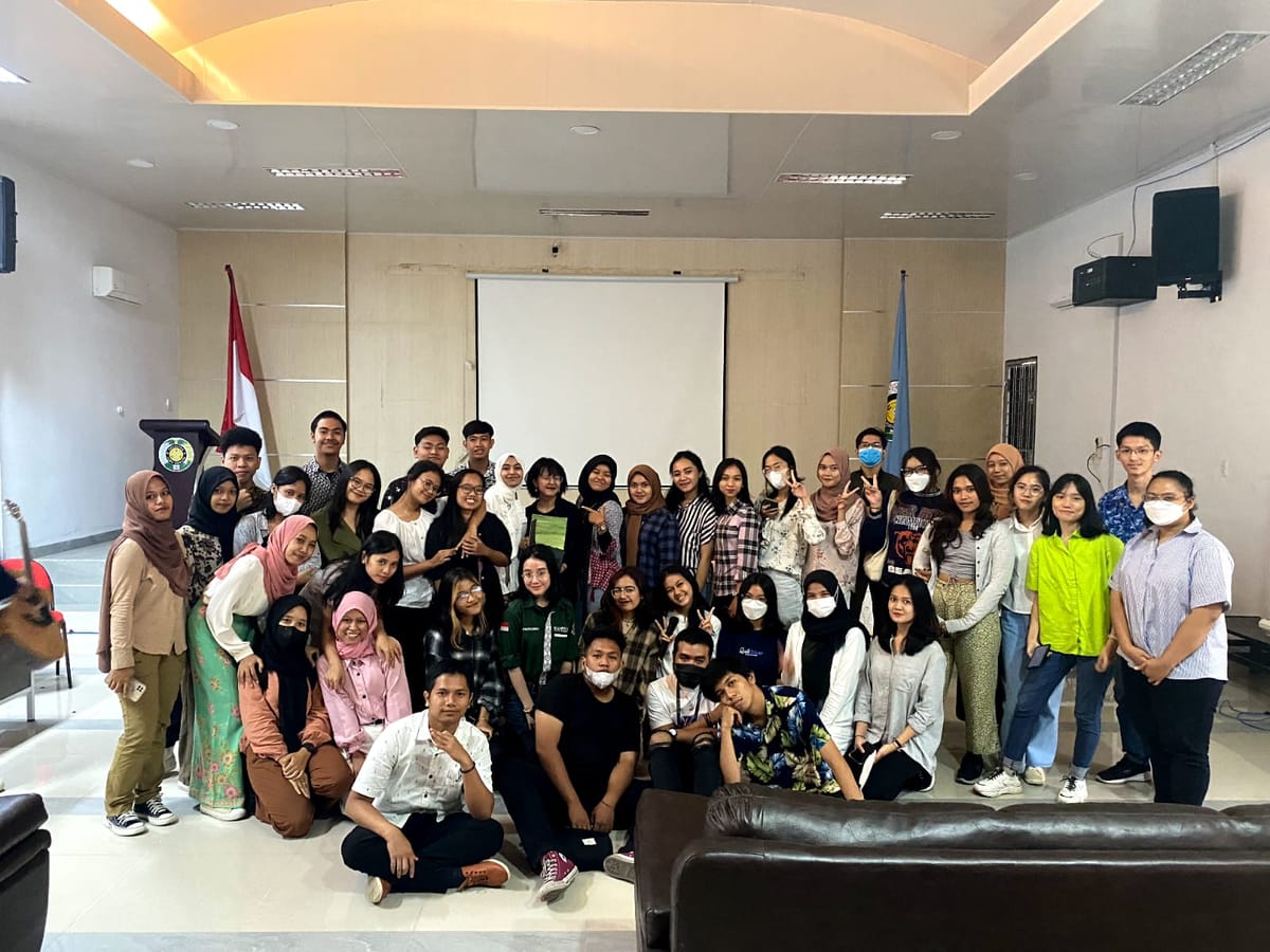 One Fine Day With IMSI, Kegiatan Bertajuk Kesenian dan Kesusastraan Inggris